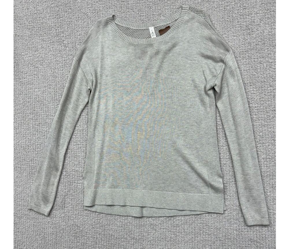 Lululemon Light Grey Long Sleeve Athletic Shirt Size 4 #64857